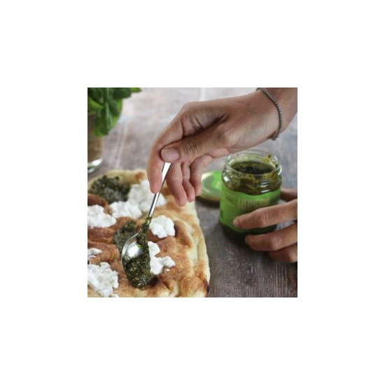 Pesto z ChNP Bazylią Genueńską, oliwą, parmigiano reggiano, pini 180 gr